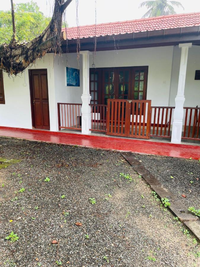 Surf Front Hotel Ahangama Exterior photo